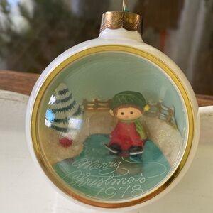 Hallmark 1978 Panorama Ball Skater Christmas Ornament